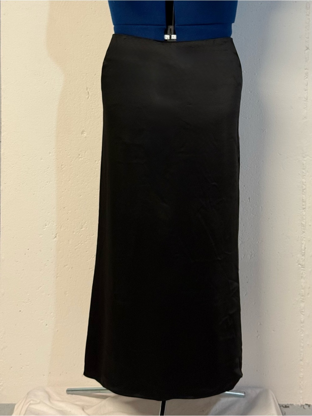 Ann Taylor Black Maxi Skirt - Sleek Satin Finish